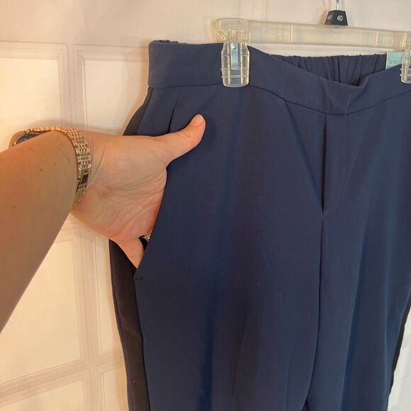 Old Navy NWT Black Navy Blue Tuxedo Stripe Flat Front Pull-On Pants Size 16 - Picture 3 of 9